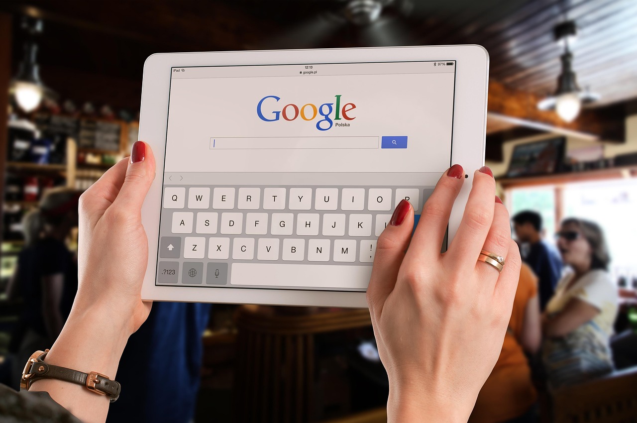 In-House vs Agency Google Ads Management: Which Delivers Better ROI?